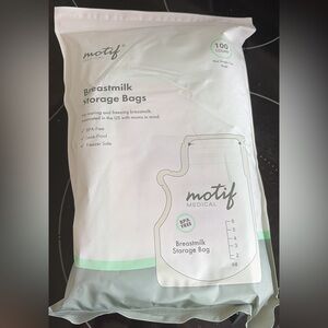 Motif Breastmilk Storage Bags